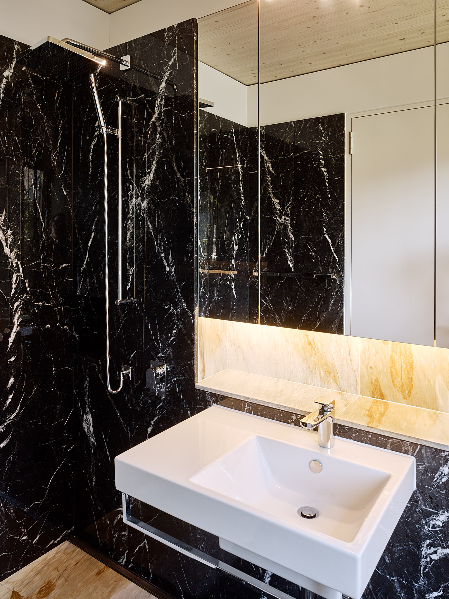 E16604 Alpa 058687 SCREEN